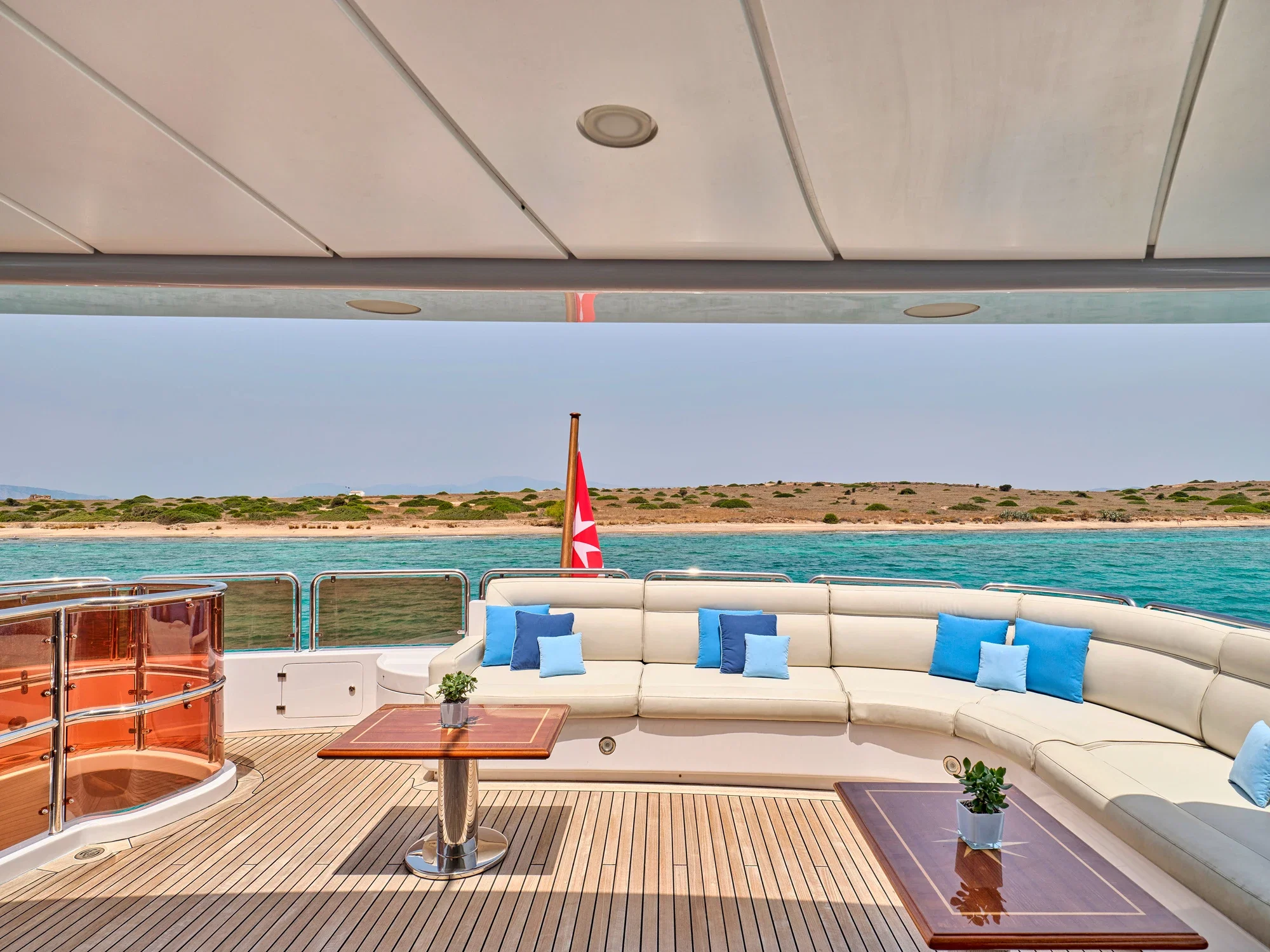 Benetti Classic 121