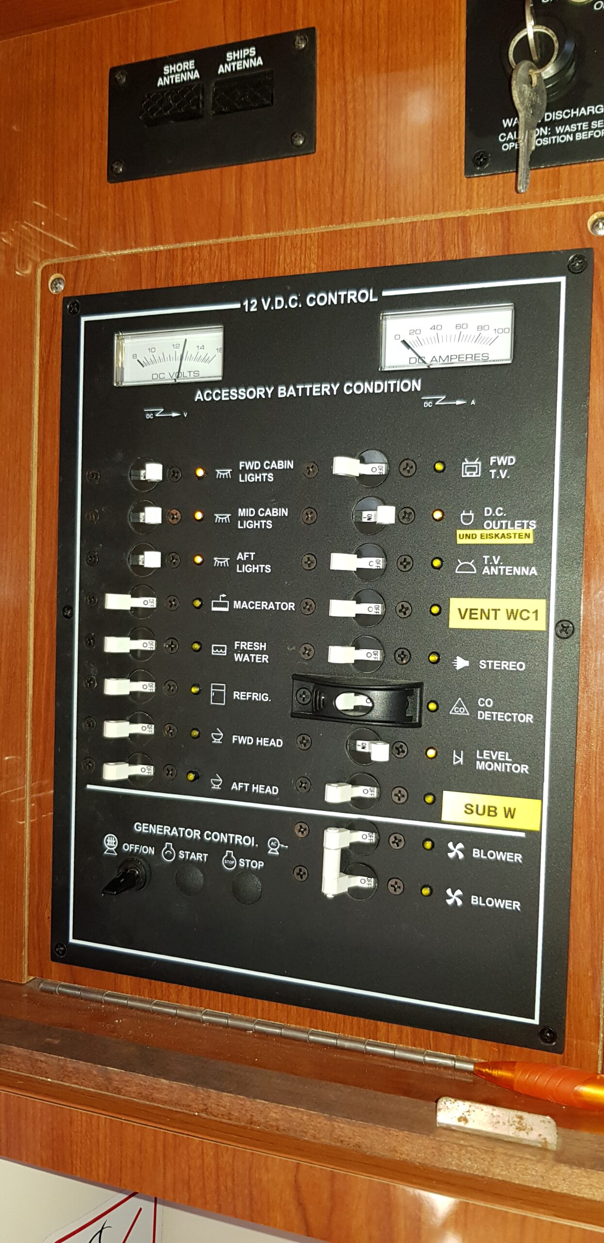 Regal 4060 Commodore