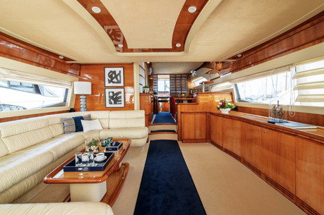Ferretti 760 Fly