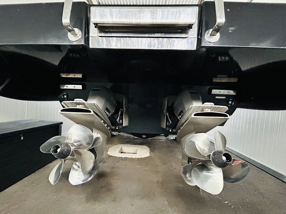 Technohull Explorer 40