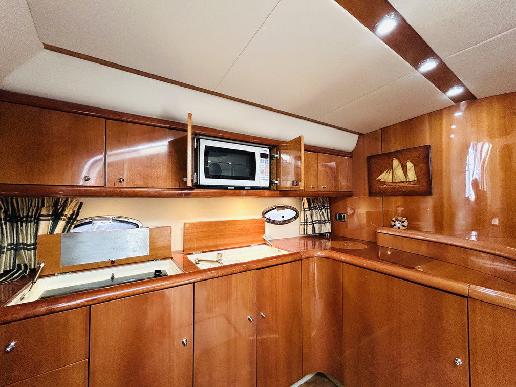 Sunseeker Camargue 53