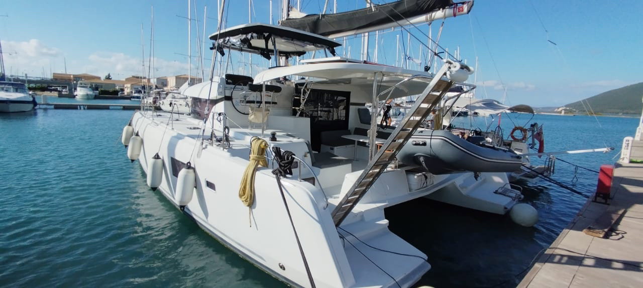 Lagoon 42