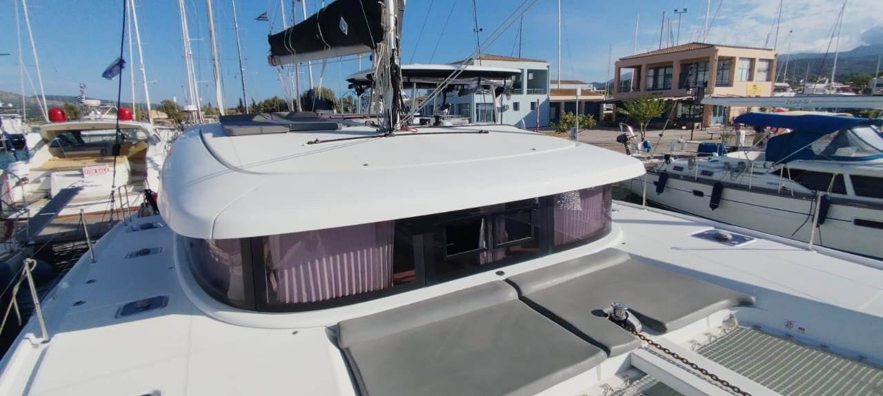 Lagoon 42