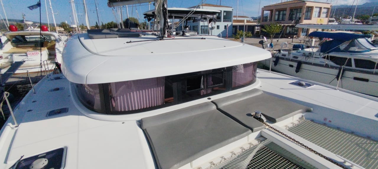 Lagoon 42