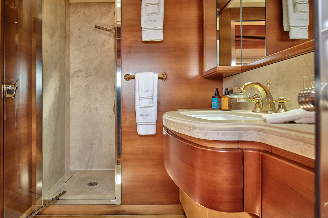 Ferretti 97 Custom Line