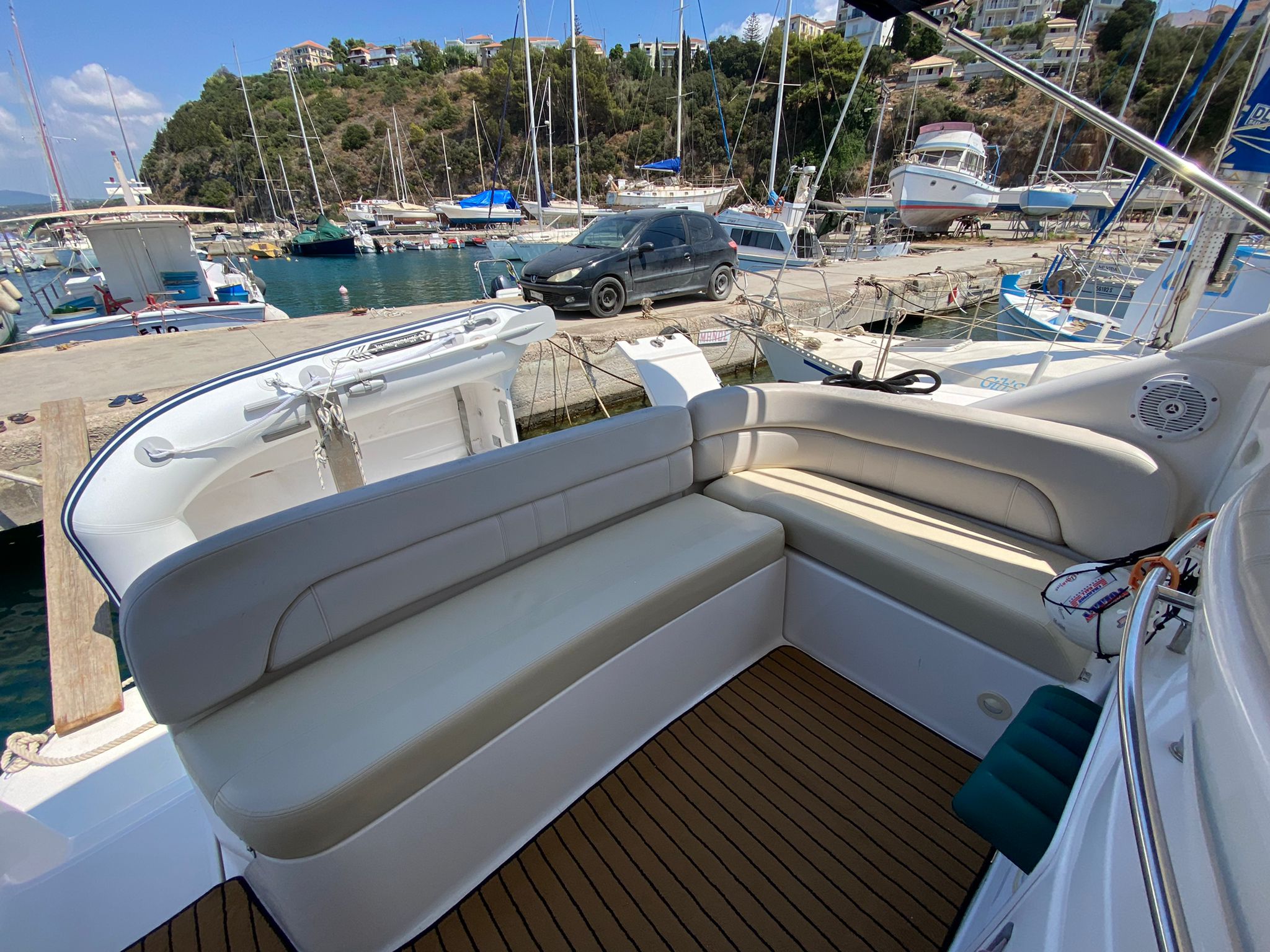 Regal 4060 Commodore