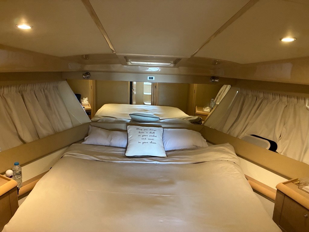 Ferretti 460