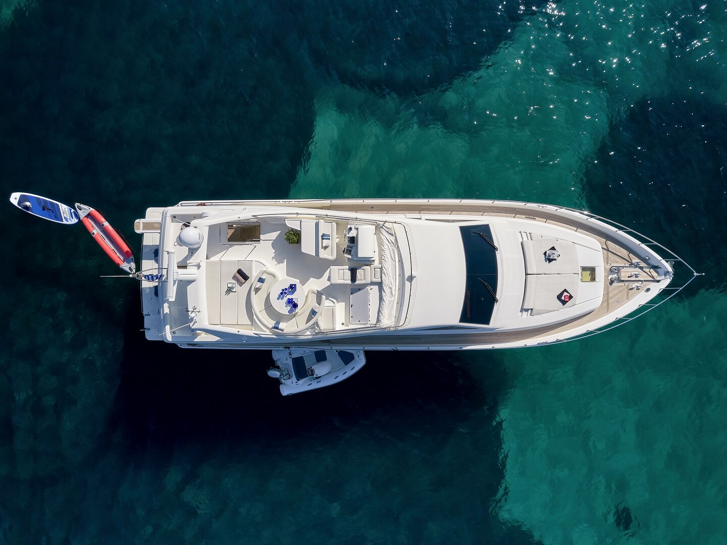Ferretti 680