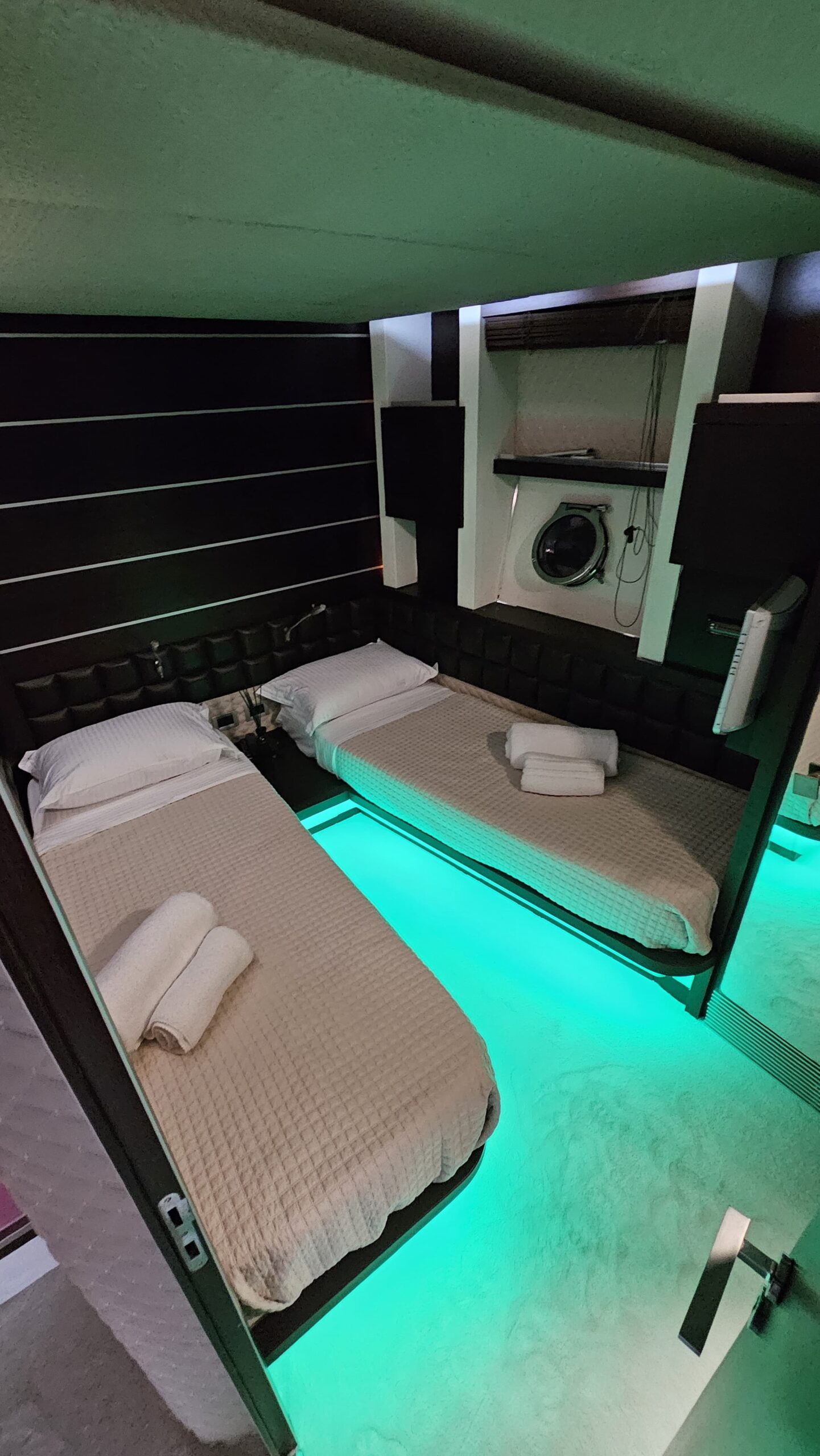 Azimut 86S