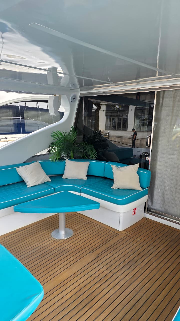 Azimut 86S