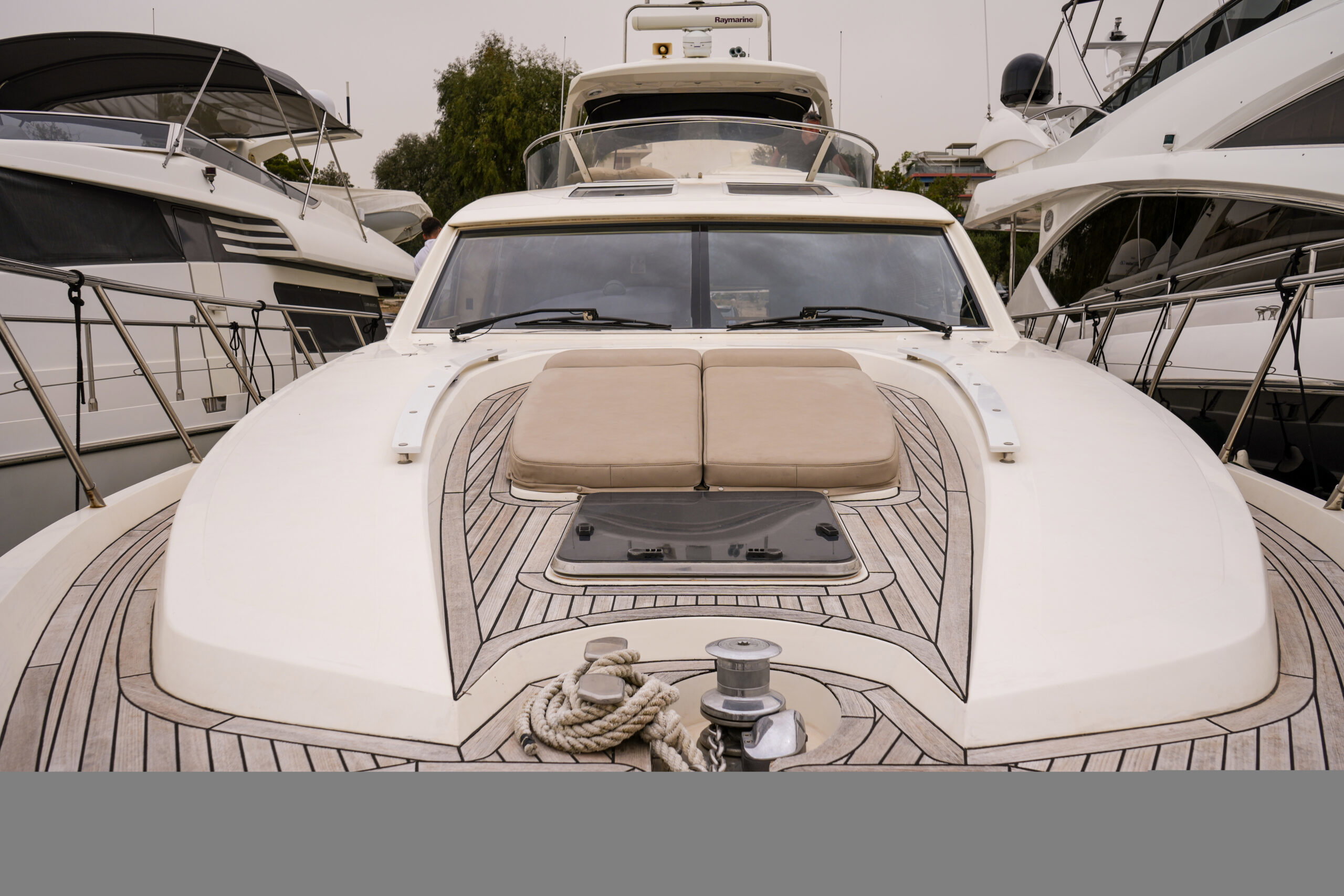 Sealine T60