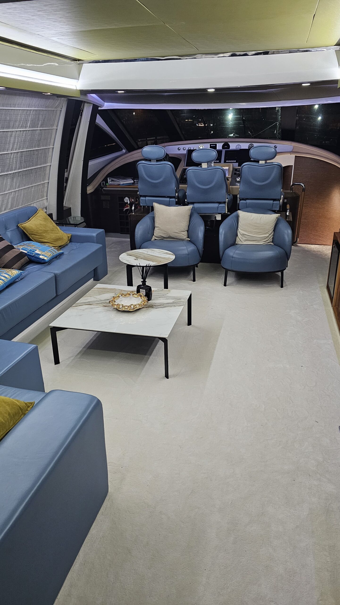 Azimut 86S
