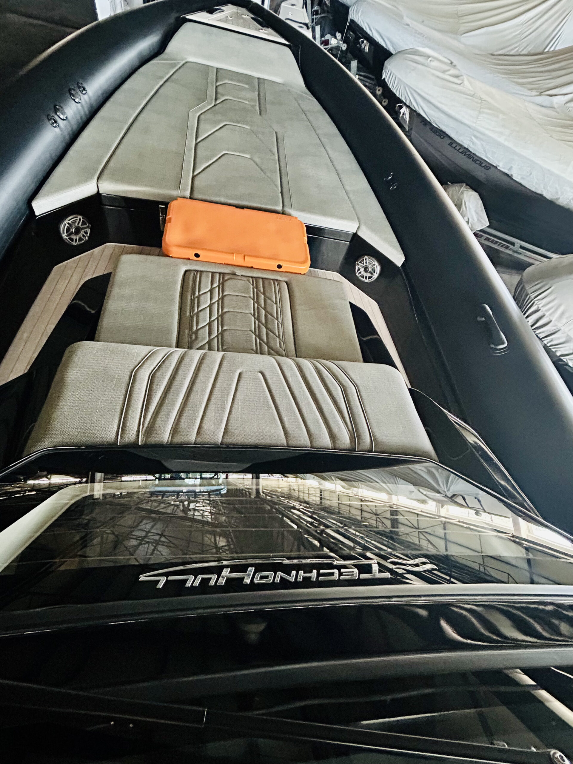 Technohull Alpha 40