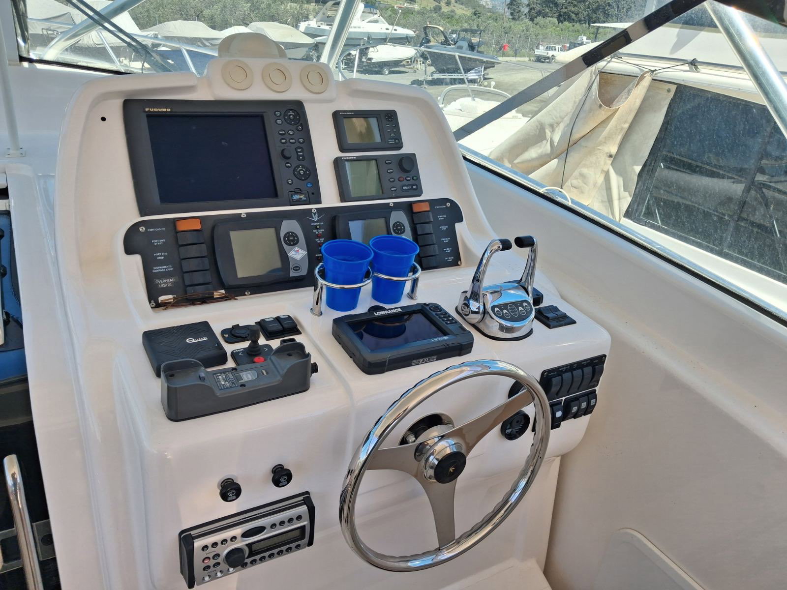 Bertram 37