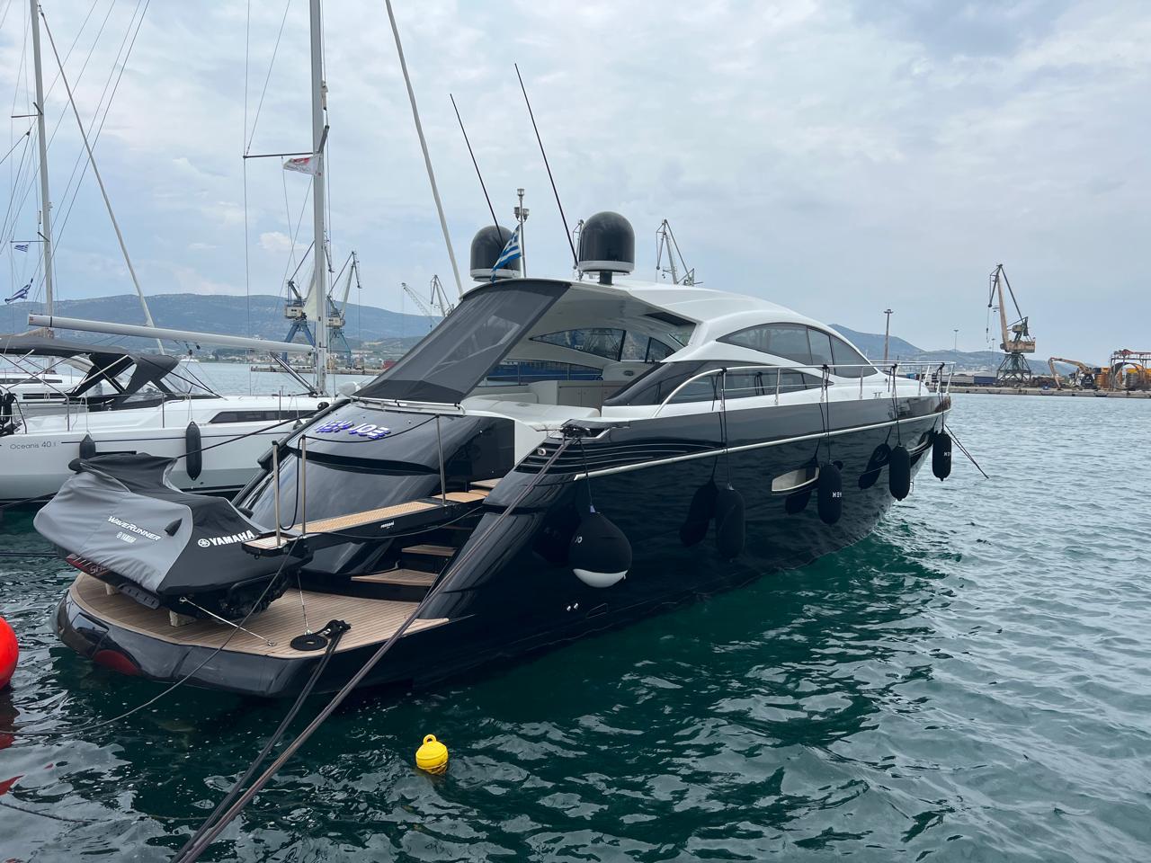 Pershing 56