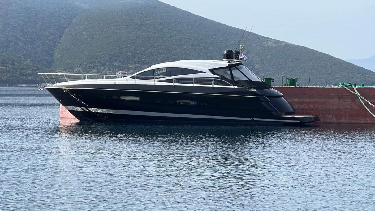 Pershing 56