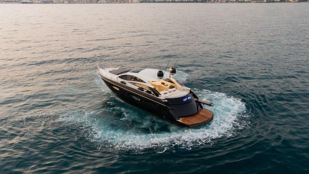 Pershing 56