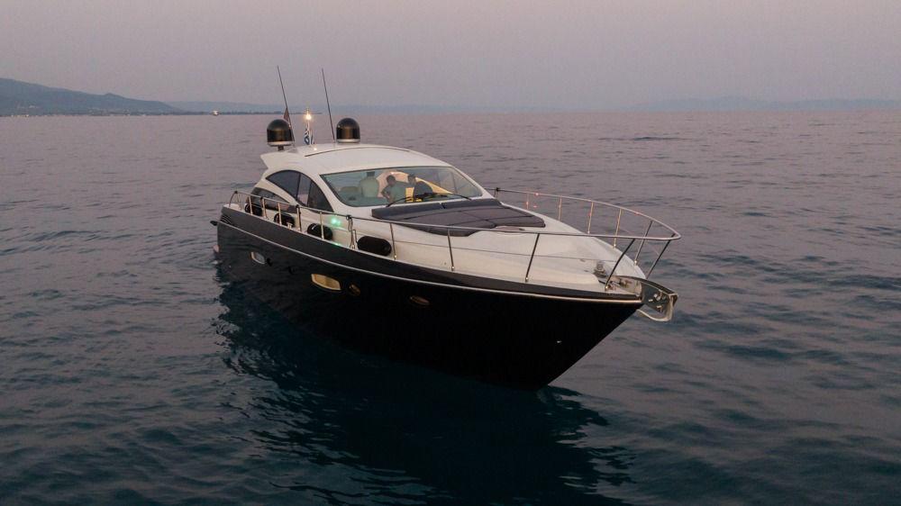 Pershing 56