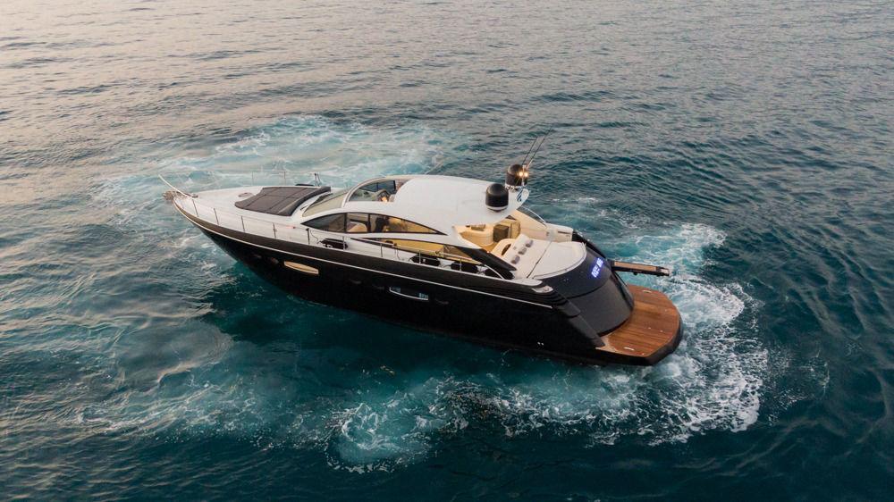 Pershing 56