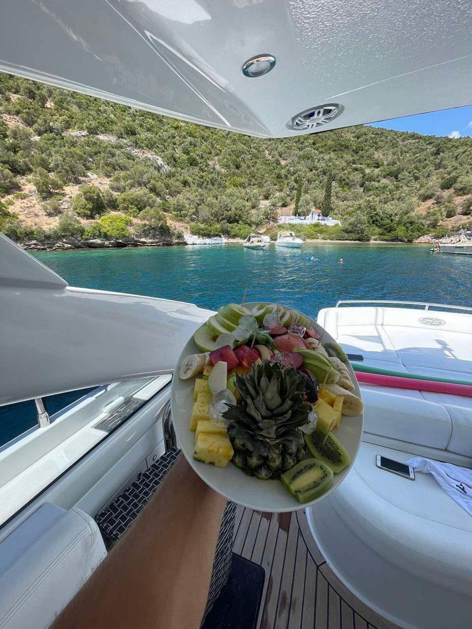 Pershing 56