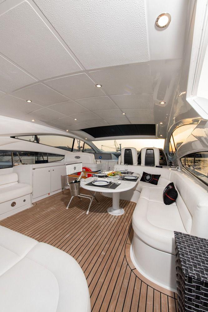 Pershing 56