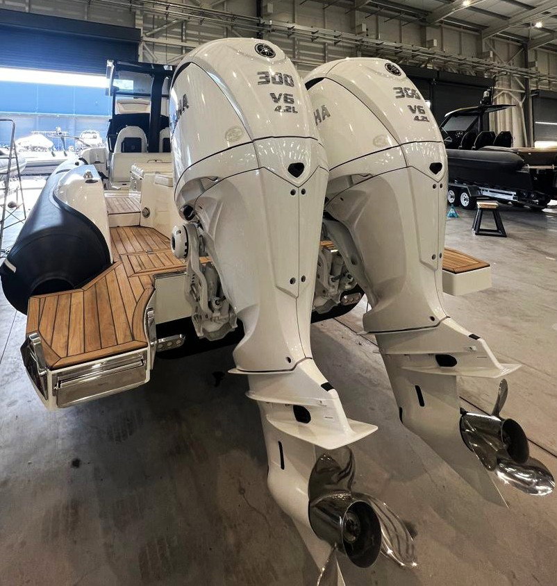 Technohull Sea DNA 999