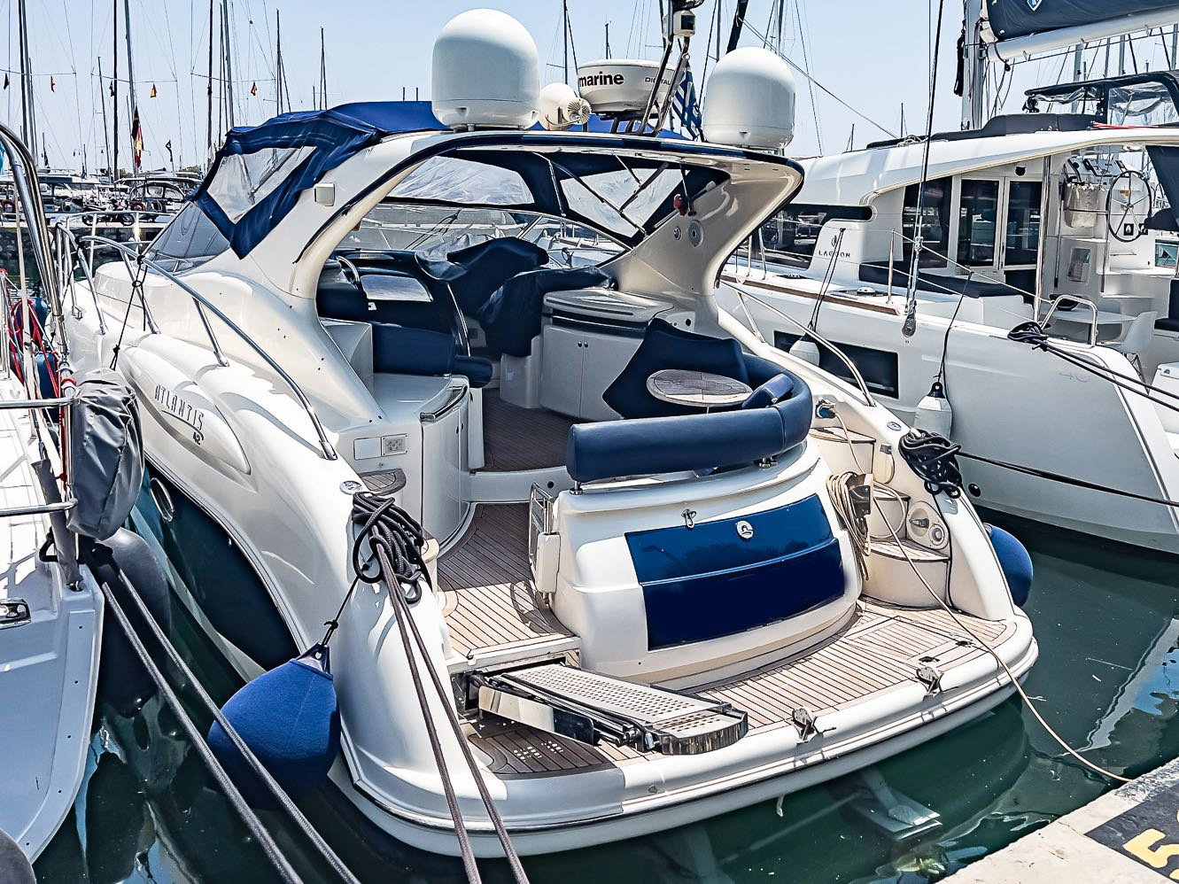 Azimut Atlantis 42