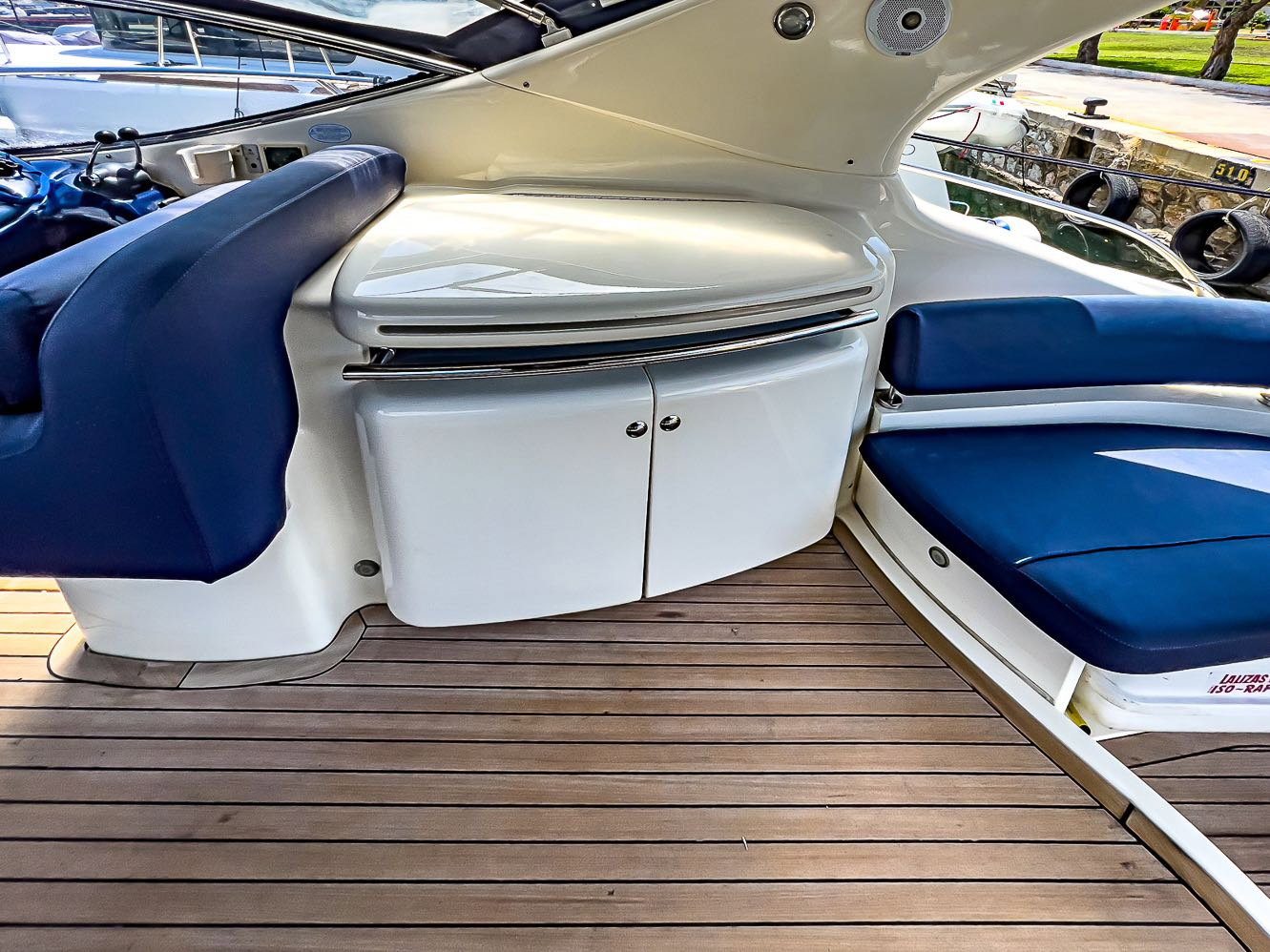 Azimut Atlantis 42