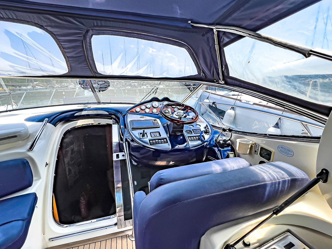 Azimut Atlantis 42