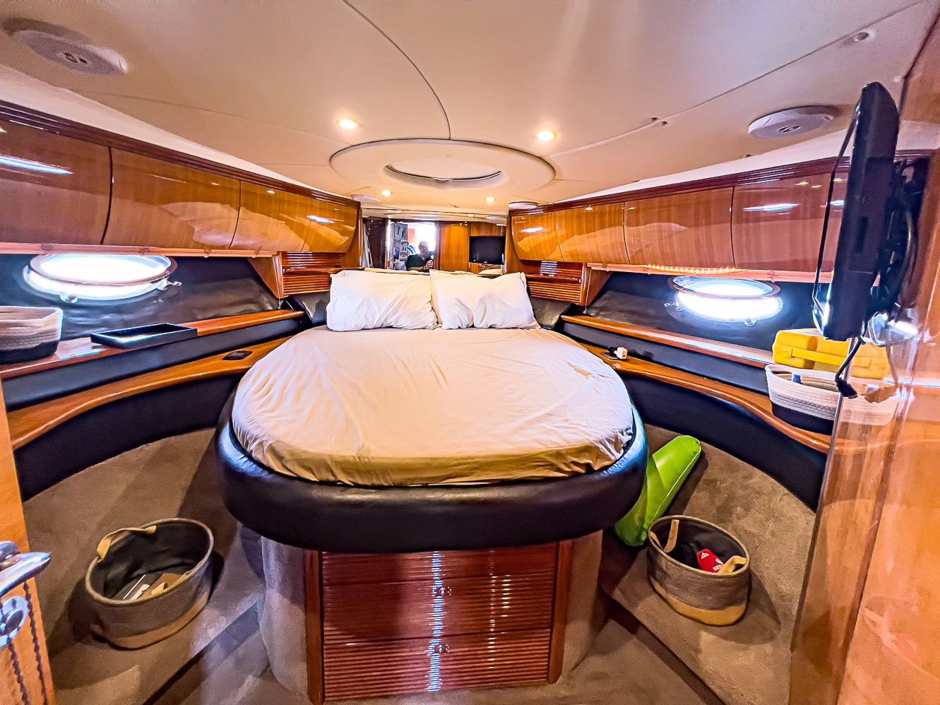 Azimut Atlantis 42