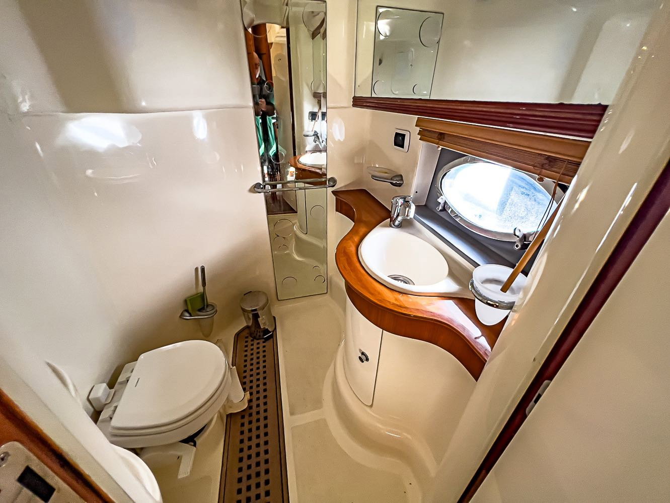 Azimut Atlantis 42