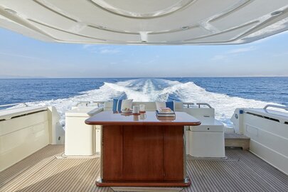 Ferretti 68