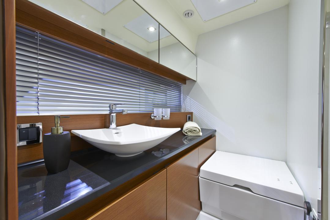 Prestige 450 S