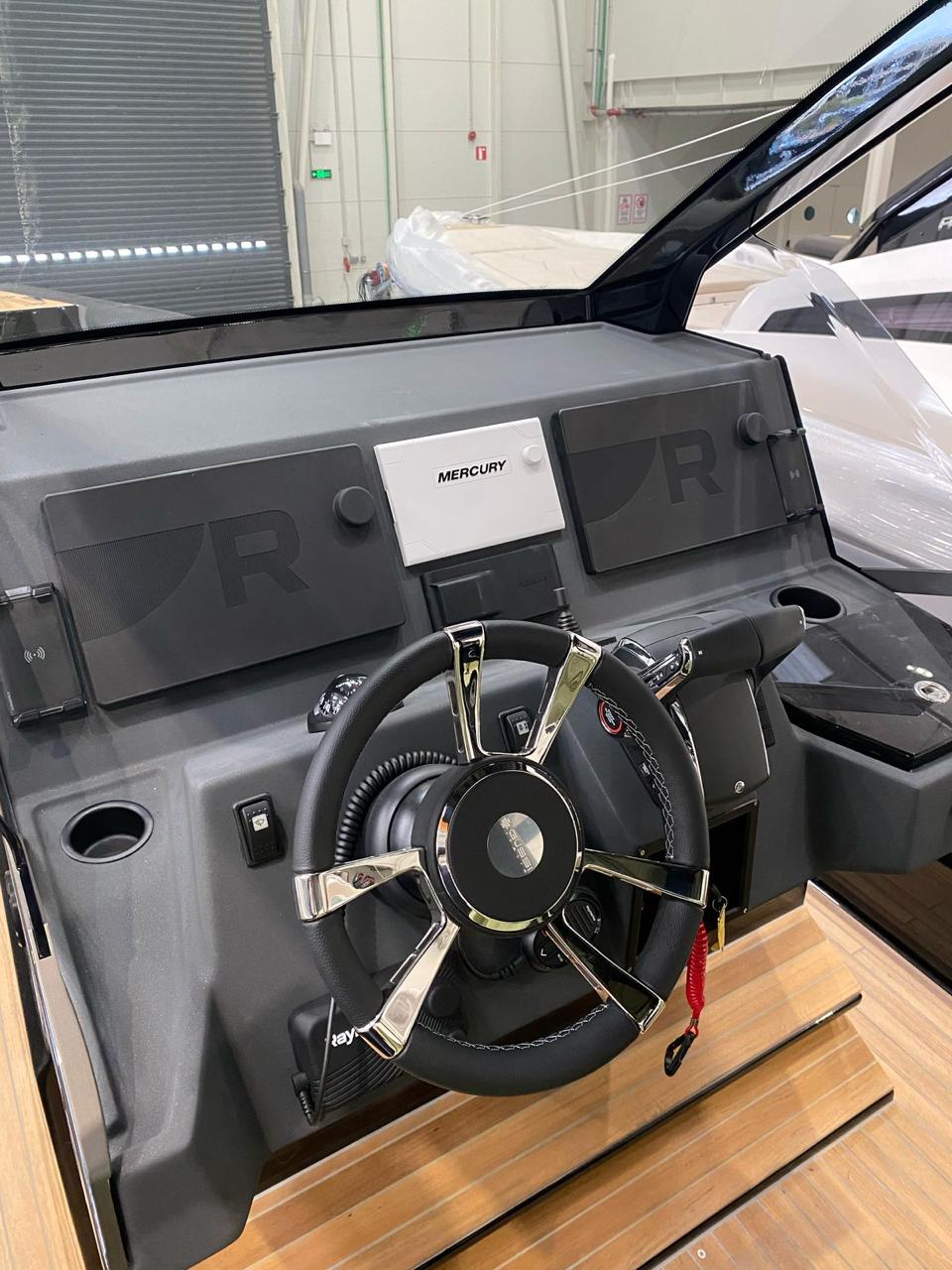 Technohull 38 Grand Sport