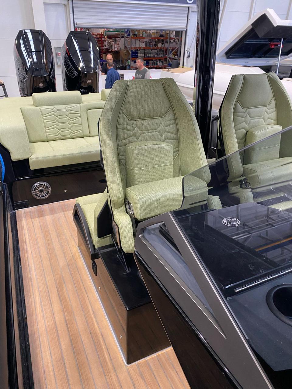 Technohull 38 Grand Sport