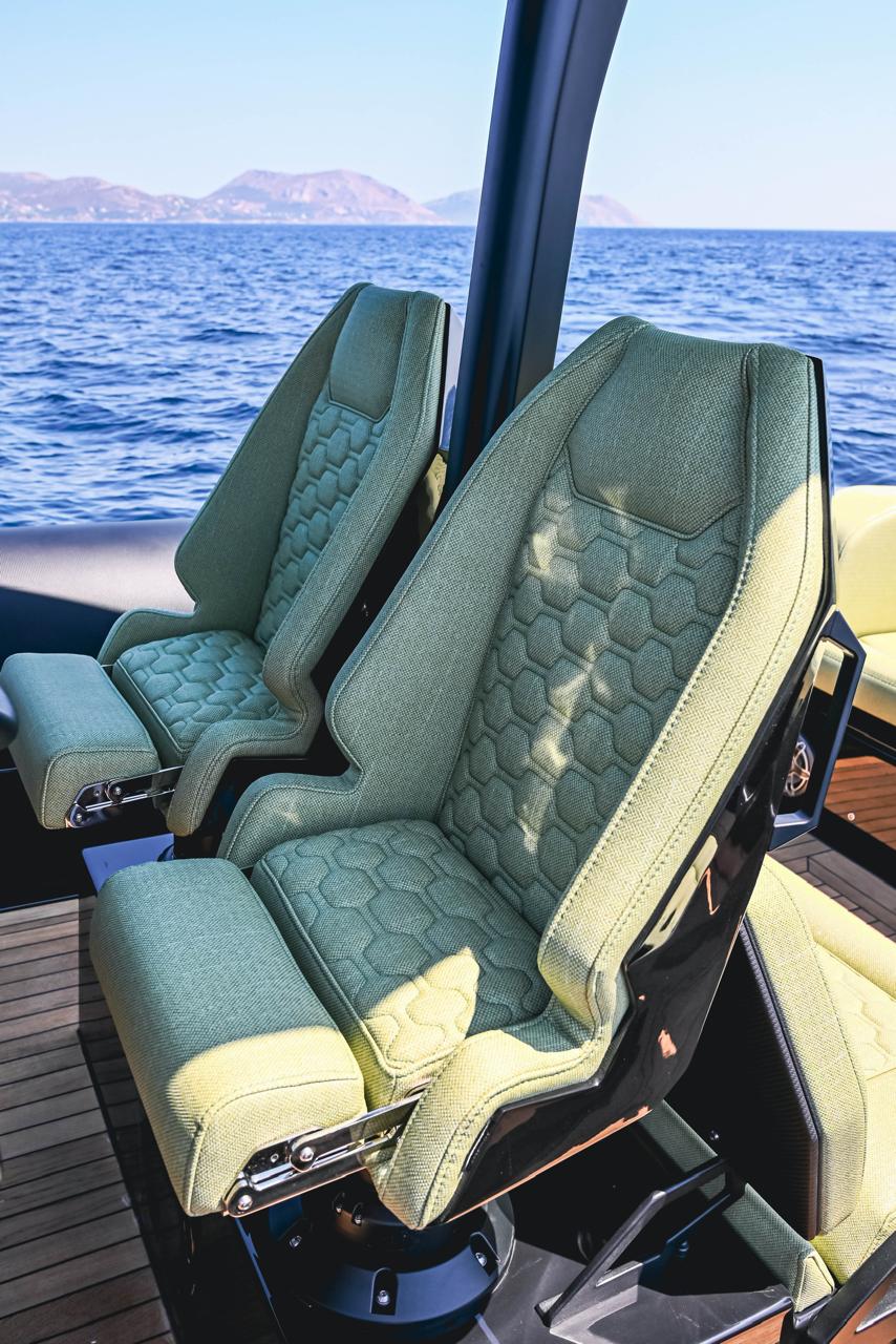 Technohull 38 Grand Sport