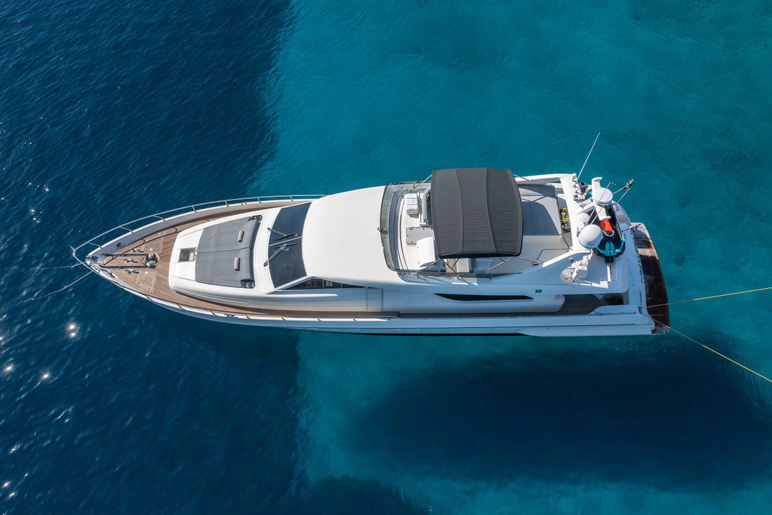 Ferretti 72