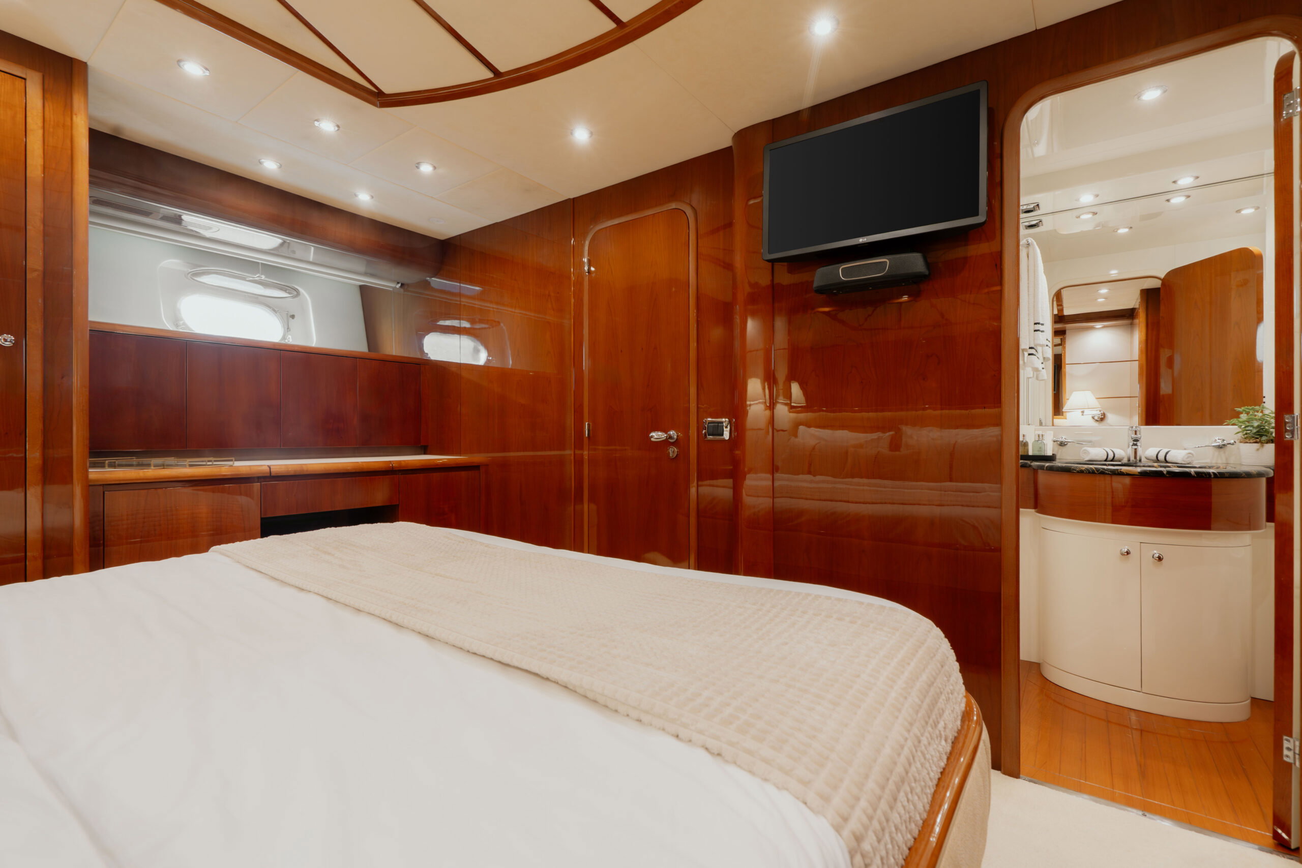 Falcon 86
