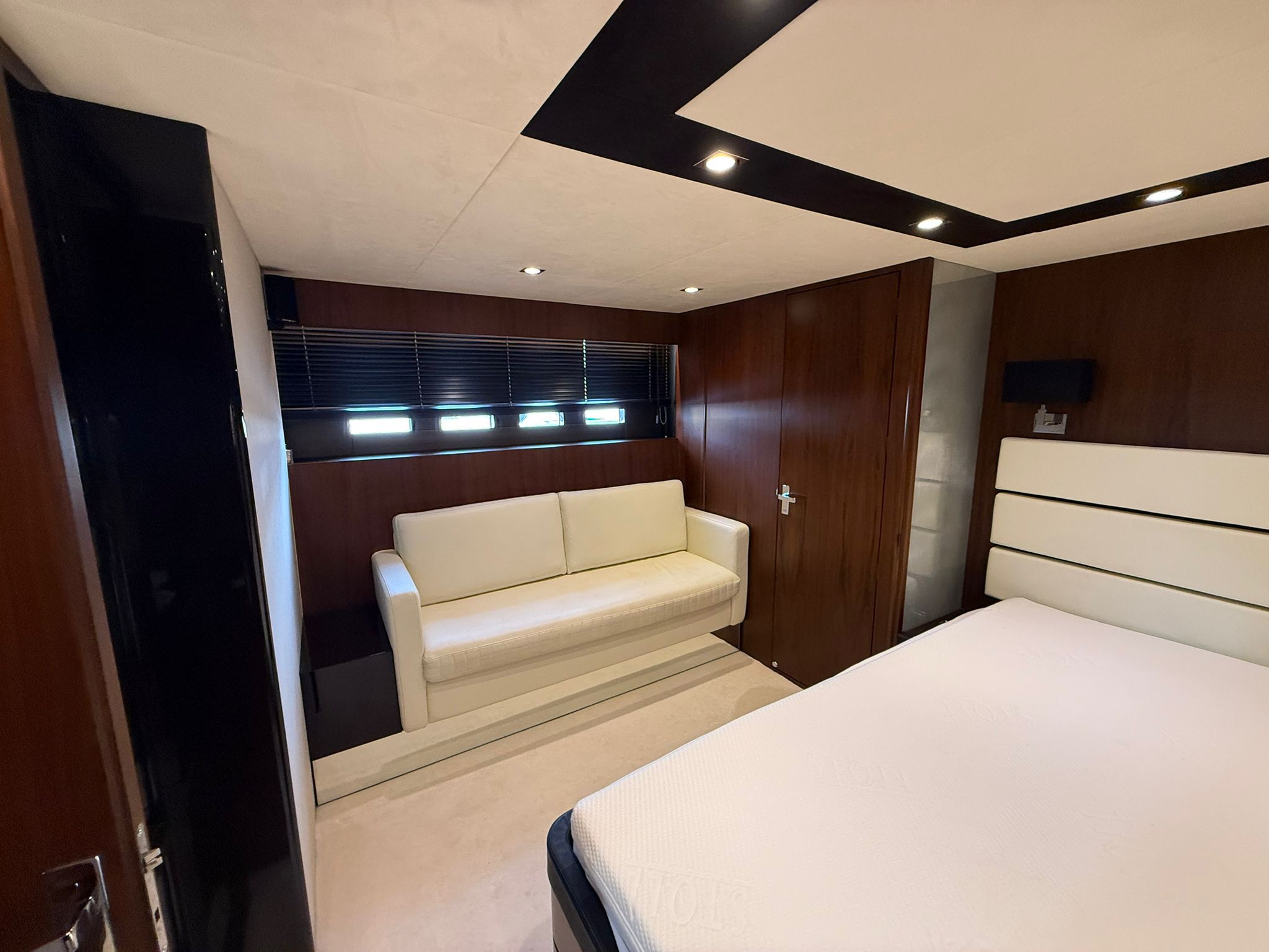 Fairline Squadron 78