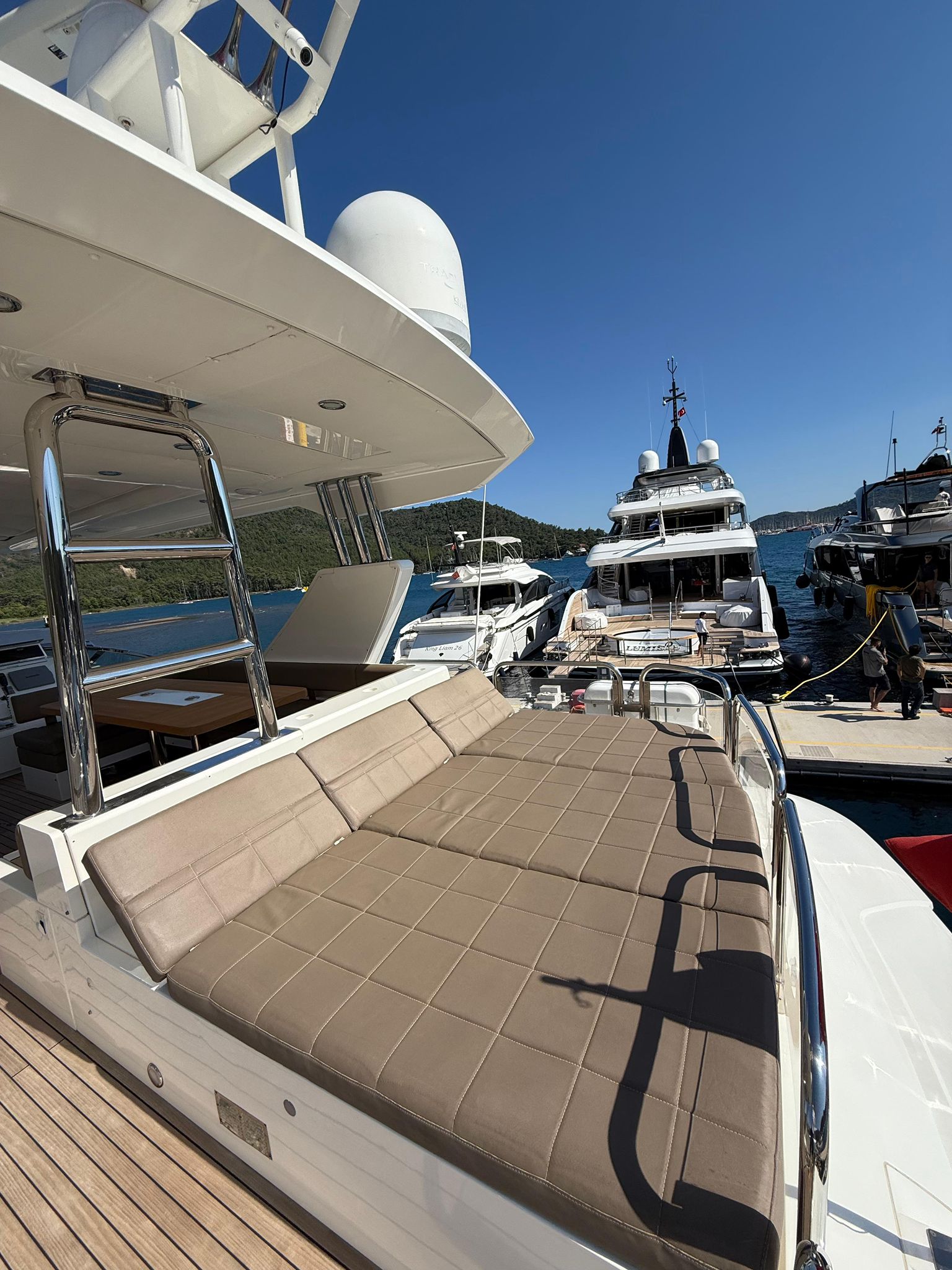 Fairline Squadron 78