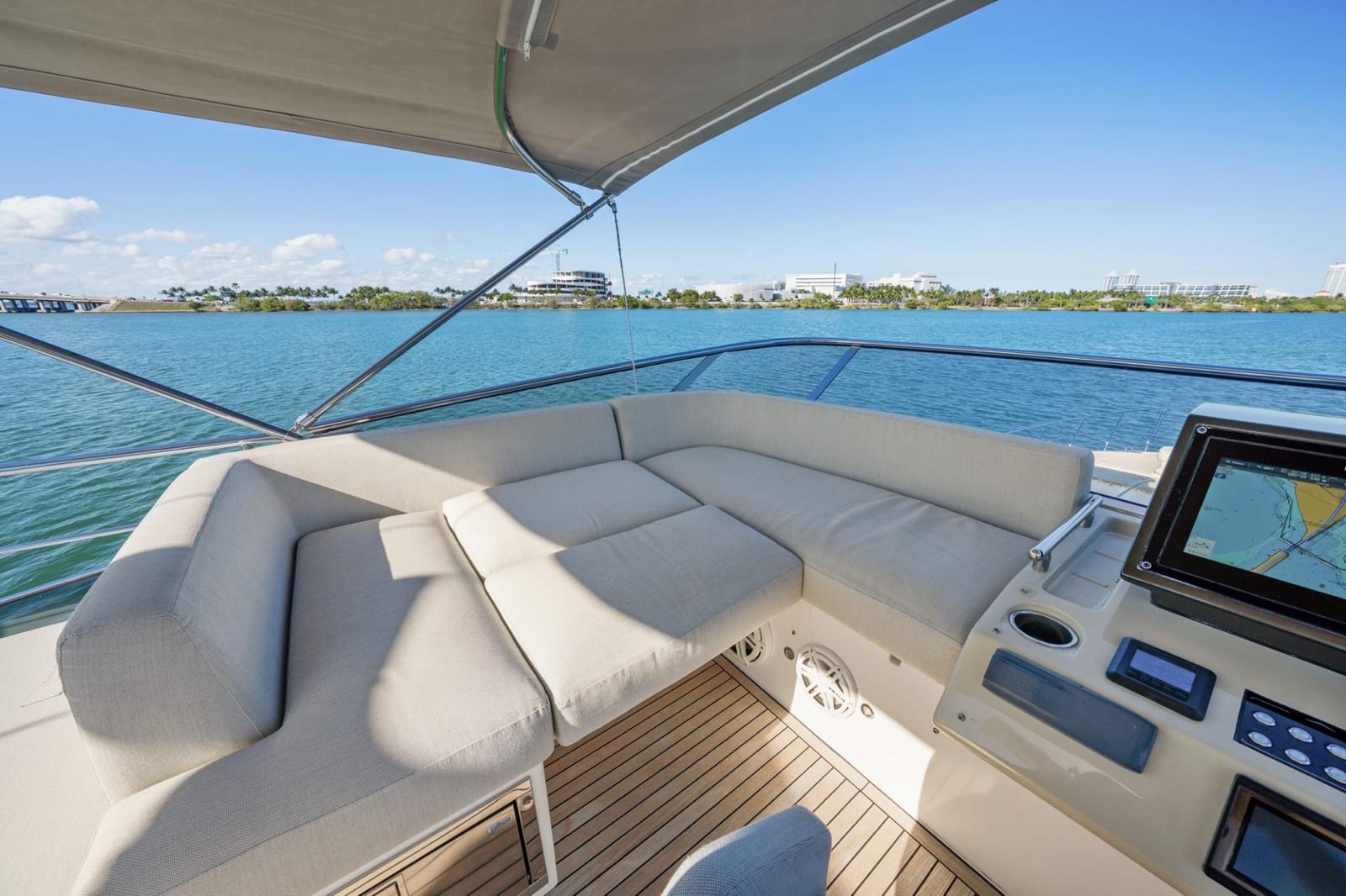Azimut S7