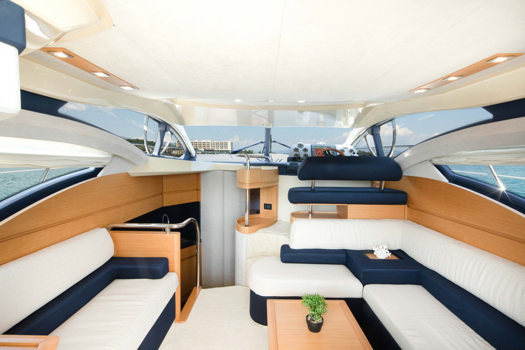 Azimut 43