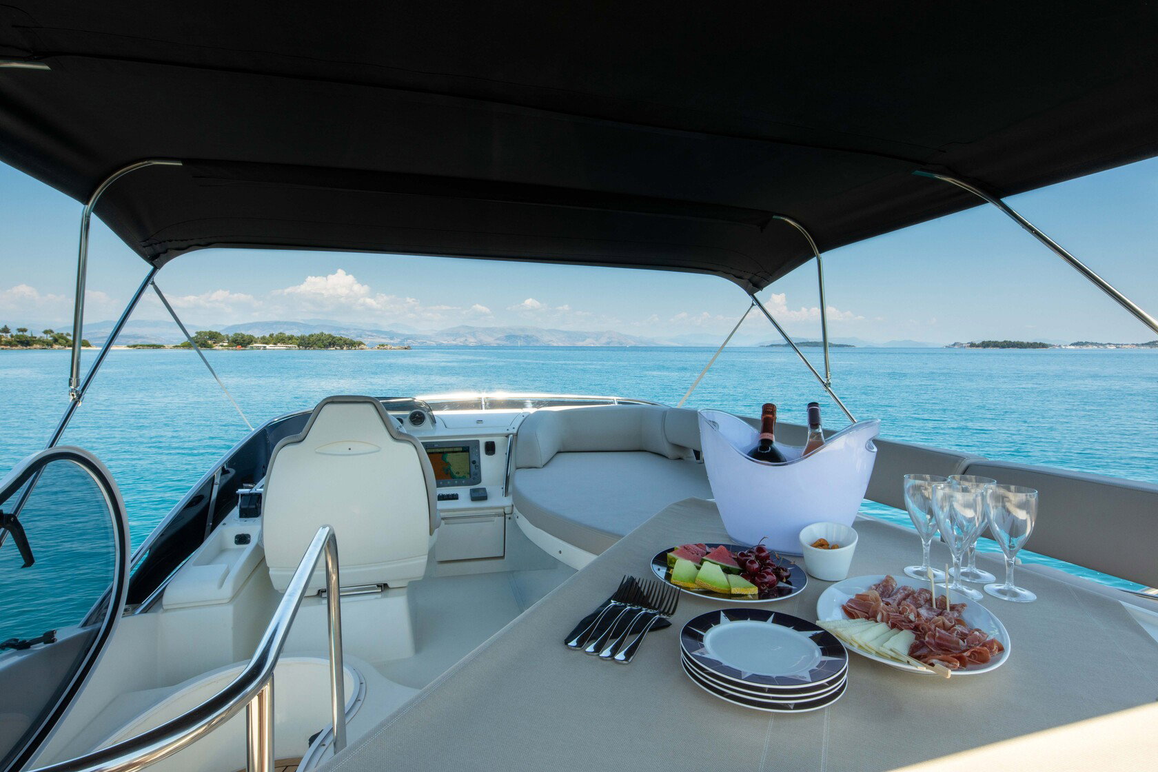 Azimut 43