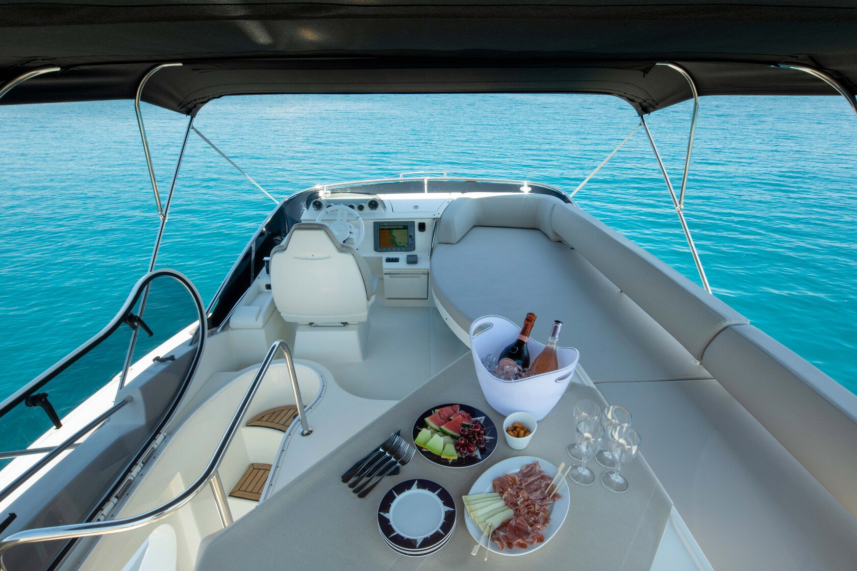 Azimut 43