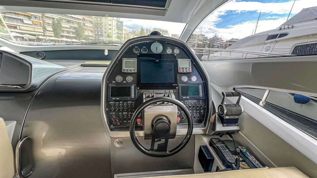Pershing 50