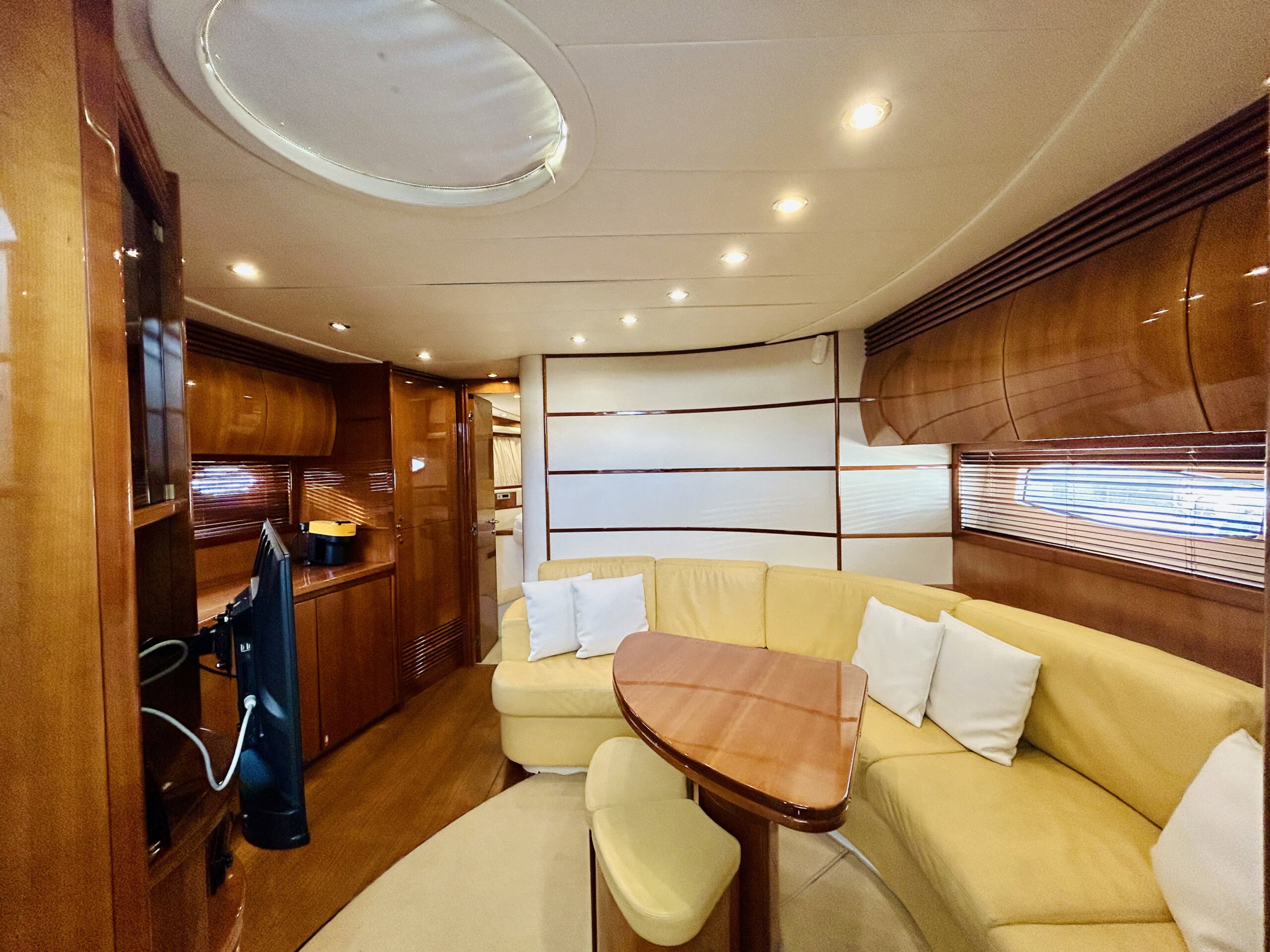 Pershing 50