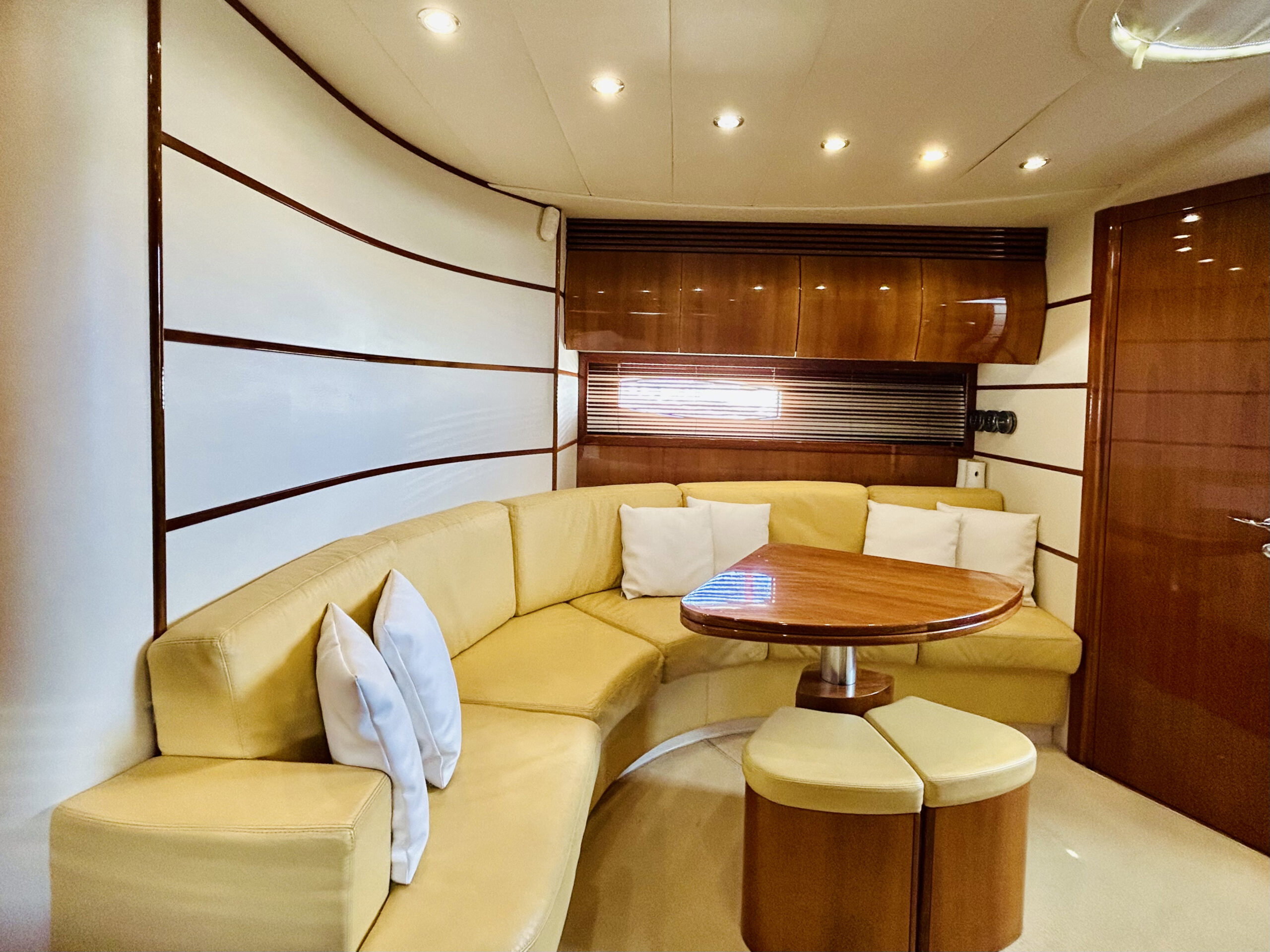 Pershing 50