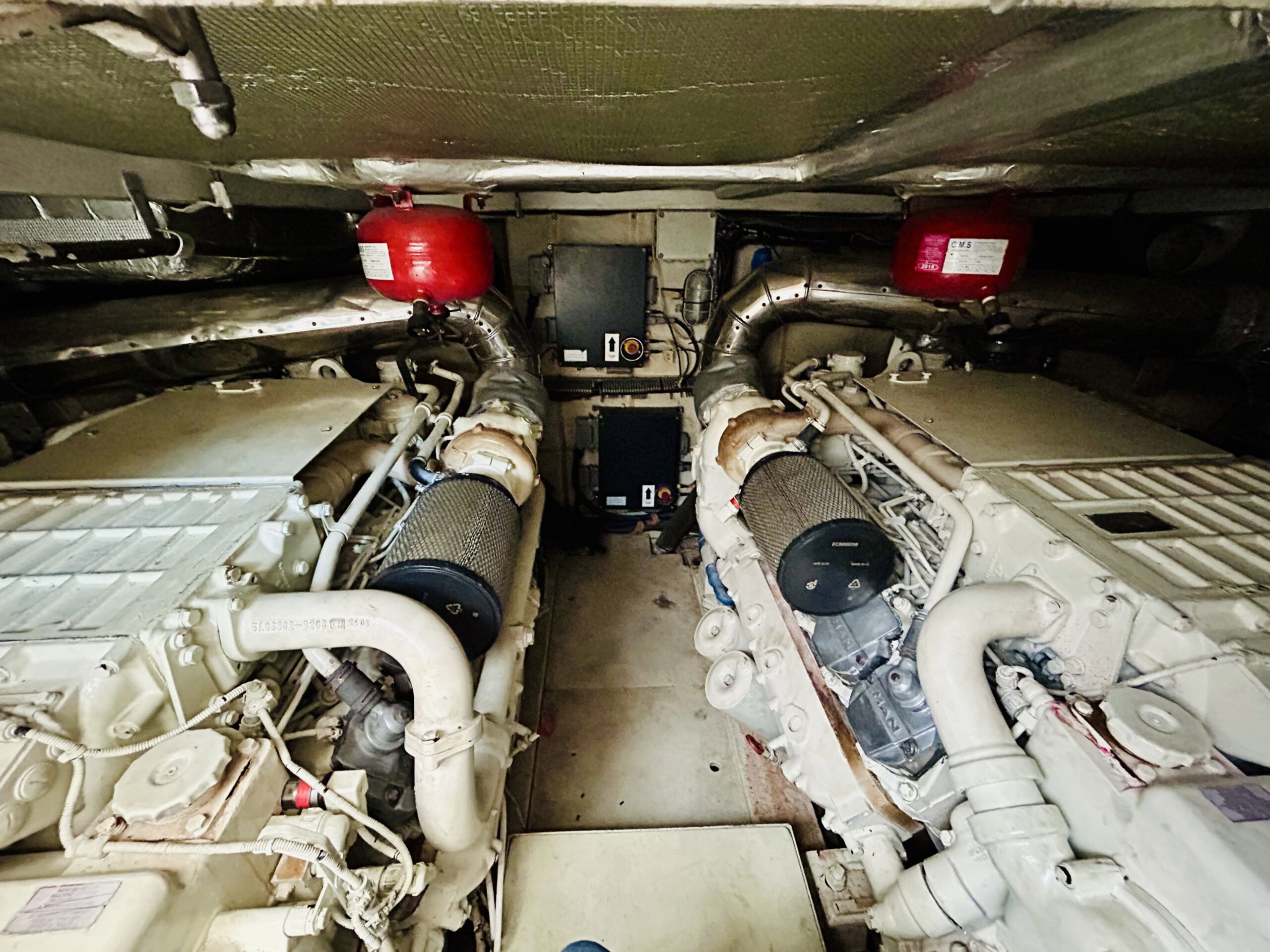 Pershing 50