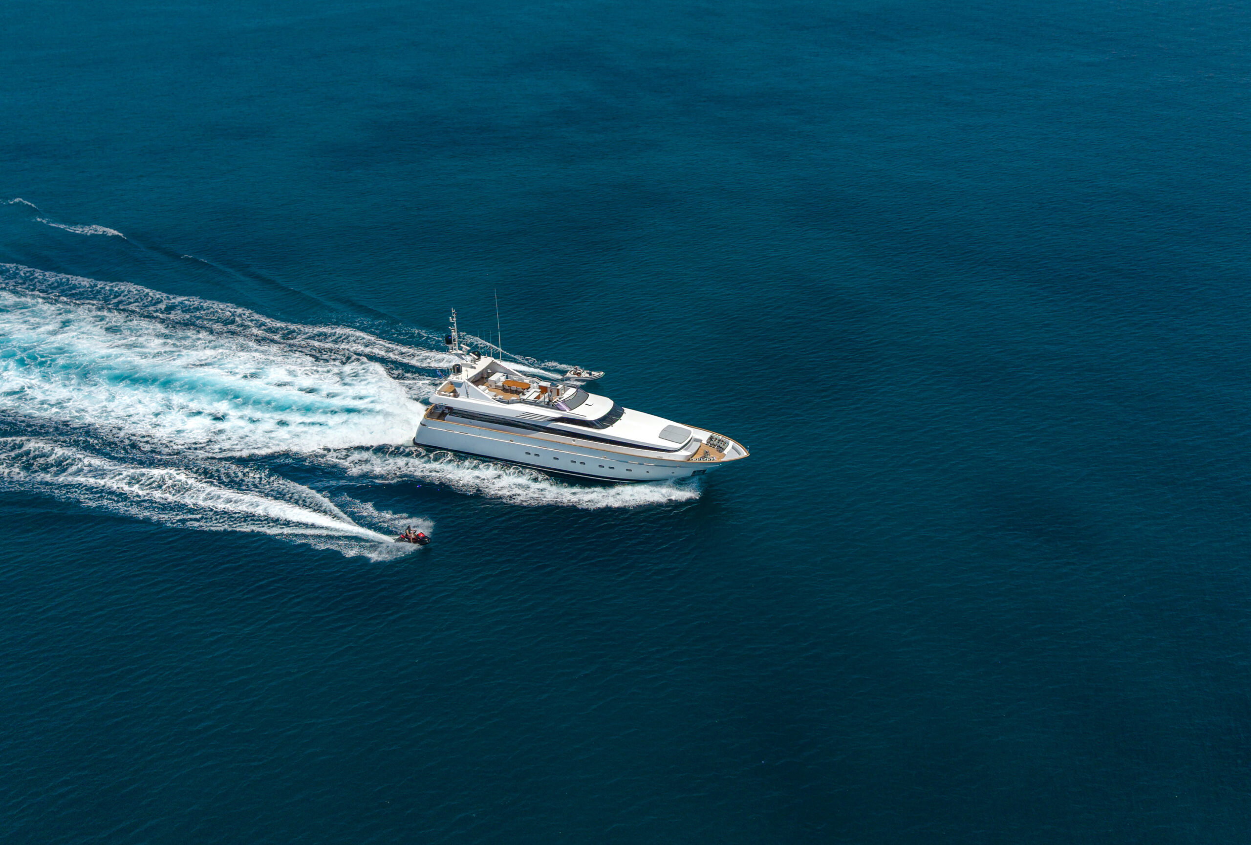 Cantieri di Pisa Akhir 100