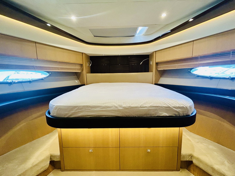 Princess V72